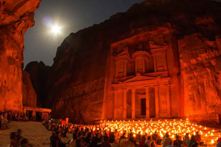 'Khazneh' Petra by night