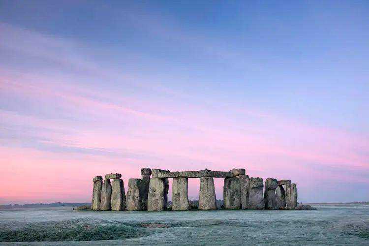 Stonehenge at Dawn, Wiltshire, England