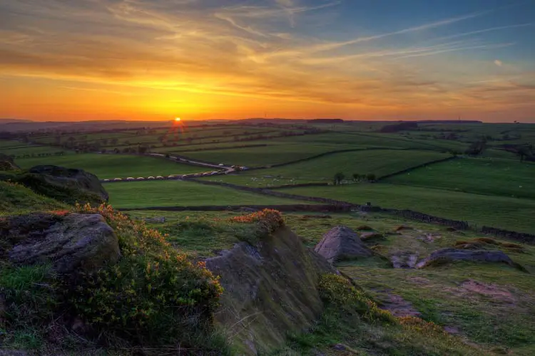 Sunset on Almscliffe Crag