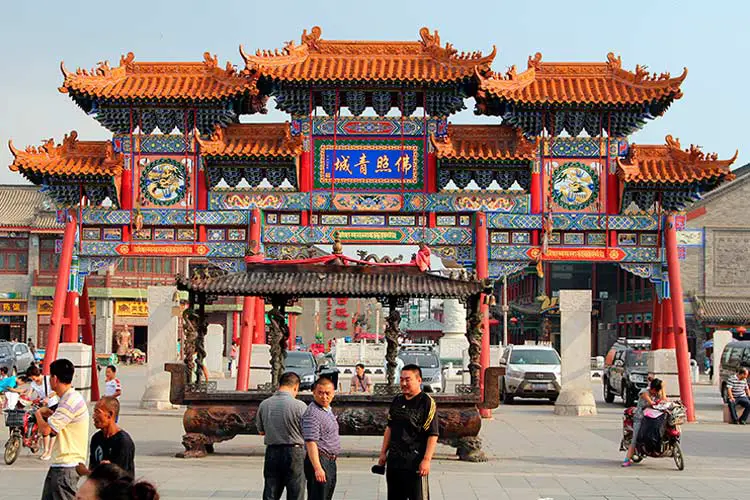 Entrance to Dazhao monastery, the largest Buddhist monastery of Inner Mongolia