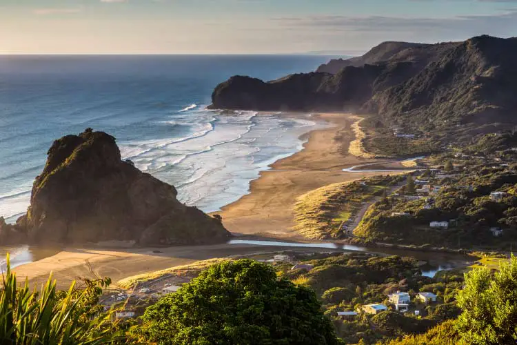 Piha Beach, Auckland