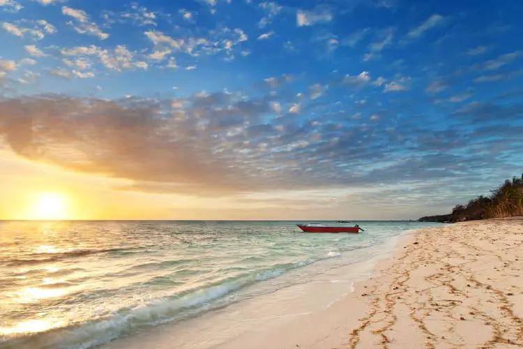 Sunrise on Nanuya Island