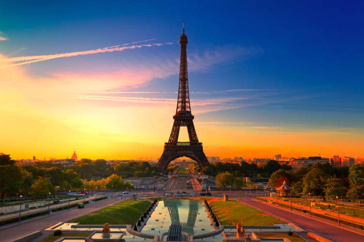 The Eiffel Tower, Sunrise in Paris