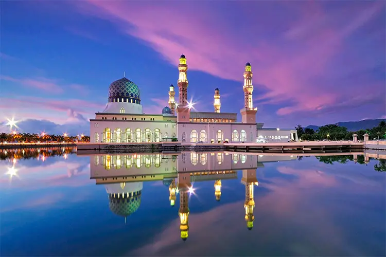 Kota Kinabalu City Floating Mosque, Sabah Borneo, Malaysia