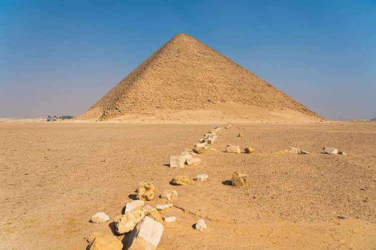 Red Pyramid, Largest pyramid of Old Kingdom at Dahshur Necropolis, Egypt, Africa