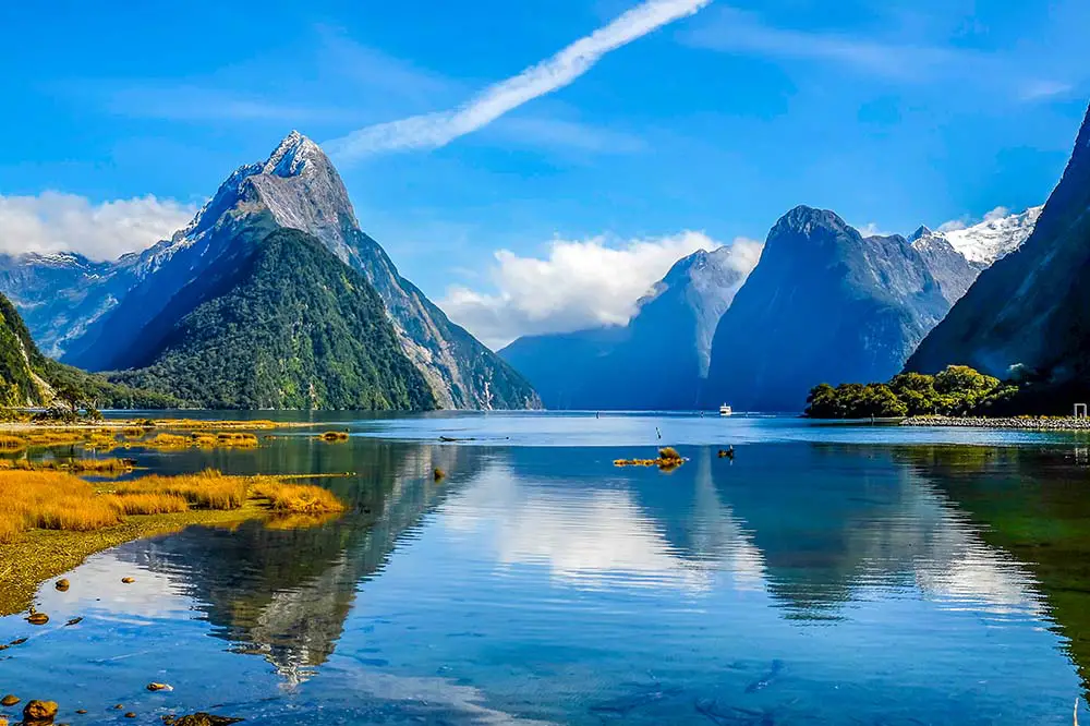 Milford Sound in Fjordland National Park, New Zealand